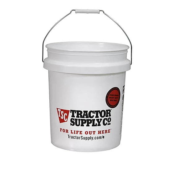 5-gallon buckets with lids
